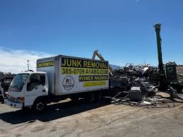 Best Garage Cleanout  in Mahtomedi, MN